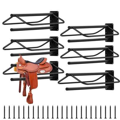 Portasillas de Montar en Pared con Barra Doble - Soporte Resistente de Acero Carbono para Sillas Inglesas y Occidentales, Mantas y Equipo Ecuestre, Organizador de Almacenamiento de Pared