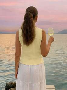 2026新款欧美时尚简约金色纽扣装饰无袖针织背心 - 淡黃色 - 查看 6