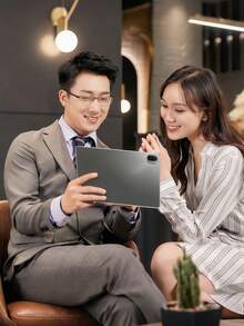 Qetupa Android 15 Pad5 平板电脑，4GB RAM+128GB ROM，10.1 英寸八核 2.0GHz 处理器，FHD(1200x800) IPS 触摸屏，5MP 前置摄像头和 13MP 后置摄像头，6000mAh 电池，802.11ac WIFI5，蓝牙 5.2，GPS，支持阅读和游戏。 - 灰色 - 查看 8