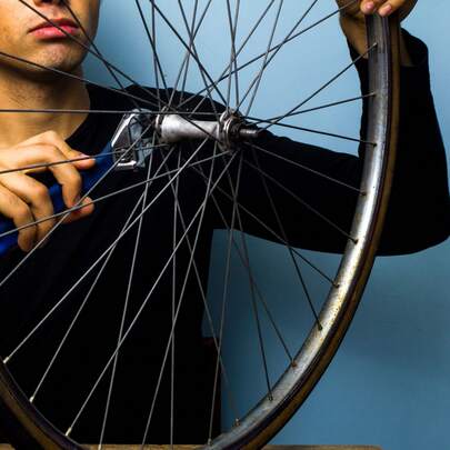 Trục bánh xe đạp leo núi đường trường rỗng, trục trước và sau xe đạp, thiết kế nhẹ, hợp kim cường độ cao, lắp đặt tháo lắp nhanh chóng.