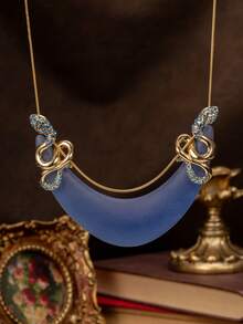 Vintage Crescent Moon Design Necklace, 3 Color Options, Exaggerated Luxurious Unique Jewelry, Blending Retro Aesthetics And Modern Luxury Style, Suitable For Weddings, Parties, Dates, And A Unique Gift For Loved Ones - Multicolor - View 2