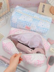 1个可爱草莓蝴蝶结绗缝吹风机收纳袋，多口袋设计，可收纳吹风机、造型工具、梳子、发夹、直发器等，非常适合居家、旅行、存放化妆品、洗漱用品、邮轮旅行、宿舍使用，也是送给妈妈、伴娘的绝佳礼物。 - 彩色 - 查看 1