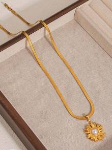 هذا القلادة اللؤلؤية الذهبية، المصنوعة من الفولاذ المقاوم للصدأ المطلي بالذهب عيار 18 وتم تصميمها بسلسلة عظم الثعبان الأنيقة، فهي فاخرة وراقية وأنيقة وجذابة، مثالية للسيدات في جميع المناسبات. - الذهبي - مشاهدة 9