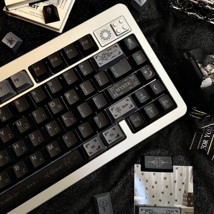 Juego de teclas pequeño con tema misterioso FKKeys, teclas personalizadas de PBT con sublimación original de cinco lados para teclado - Teclas de temática mística (sin teclado) - Ver 1