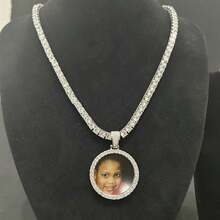 (Customized Product) Customized Small Circular Photo Frame For Boys, Customized Photo Pendant With Full Diamond  Copper Jewelry, Customized Unique Necklace - 彩色 - 查看 8