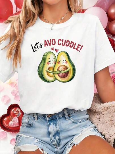 Plus Size, Women's Plus Size Avocado Print T-Shirt - Cute Let's AVO CUDDLE Graphic, Short Sleeve Crew Neck Summer Spring Top, Casual & Elegant Avocado Outfit Casual Attire, Washable (Stock Available),220g High-Quality Pure Cotton T-Shirt With Minimalist Printing, Soft And Breathable Fabric, Comfortable And Loose, Suitable For All Day Wear, Suitable For Office Casual Wear, Spring And Summer Daily Appearance, Elegant And Youthful Design Ropa De Hombre