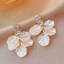 Pendientes con borlas, flores de concha falsa, diseño único, elegante, nueva moda con vibra de lujo, pendientes versátiles para mujeres - Blanco - Ver 6