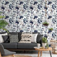 1卷自粘无缝乙烯基壁纸，可移除即撕即贴，柔软装饰墙贴，适用于厨房防溅板、特色墙、家具装饰，海军蓝叶子花卉图案，适合室内墙面装饰、橱柜家具翻新，卷尺寸44厘米 x 3/5/10米 - 1卷 - 查看 3