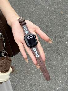 真皮表带，兼容苹果手表表带，高级樱花款，兼容苹果手表表带，兼容苹果手表表带 8/9/7/6/5/4/3/2/1 系列，兼容苹果手表表带 Ultra40mm 44 41 45 49 42 38mm，女士时尚手链配件，不闷热，佩戴舒适，完美贴合手腕。 - 粉花 - 查看 11