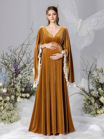 Faeriesty Elegant Maternity Deep V-Neck Flare Sleeve Maxi Dress, Open Back Tie Design, Flattering Fitted Silhouette, Suitable For Maternity Portraits, Romantic Maternity Photography, Anniversary Celebrations, Formal Family Dinners And Galas