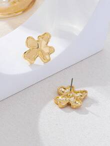 1 Pair Minimalist Elegant Asymmetrical Starfish Stud Earrings - Yellow Gold - View 3