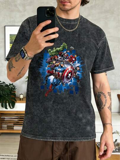  This Marvel Collaboration Series T-Shirt Features A Watercolor-Style Avengers Poster Graphic, With The Slogan "Earth's Mightiest Heroes". This Casual, Washed Short Sleeve T-Shirt Is Comfortable, Versatile , Perfect For Everyday Wear.