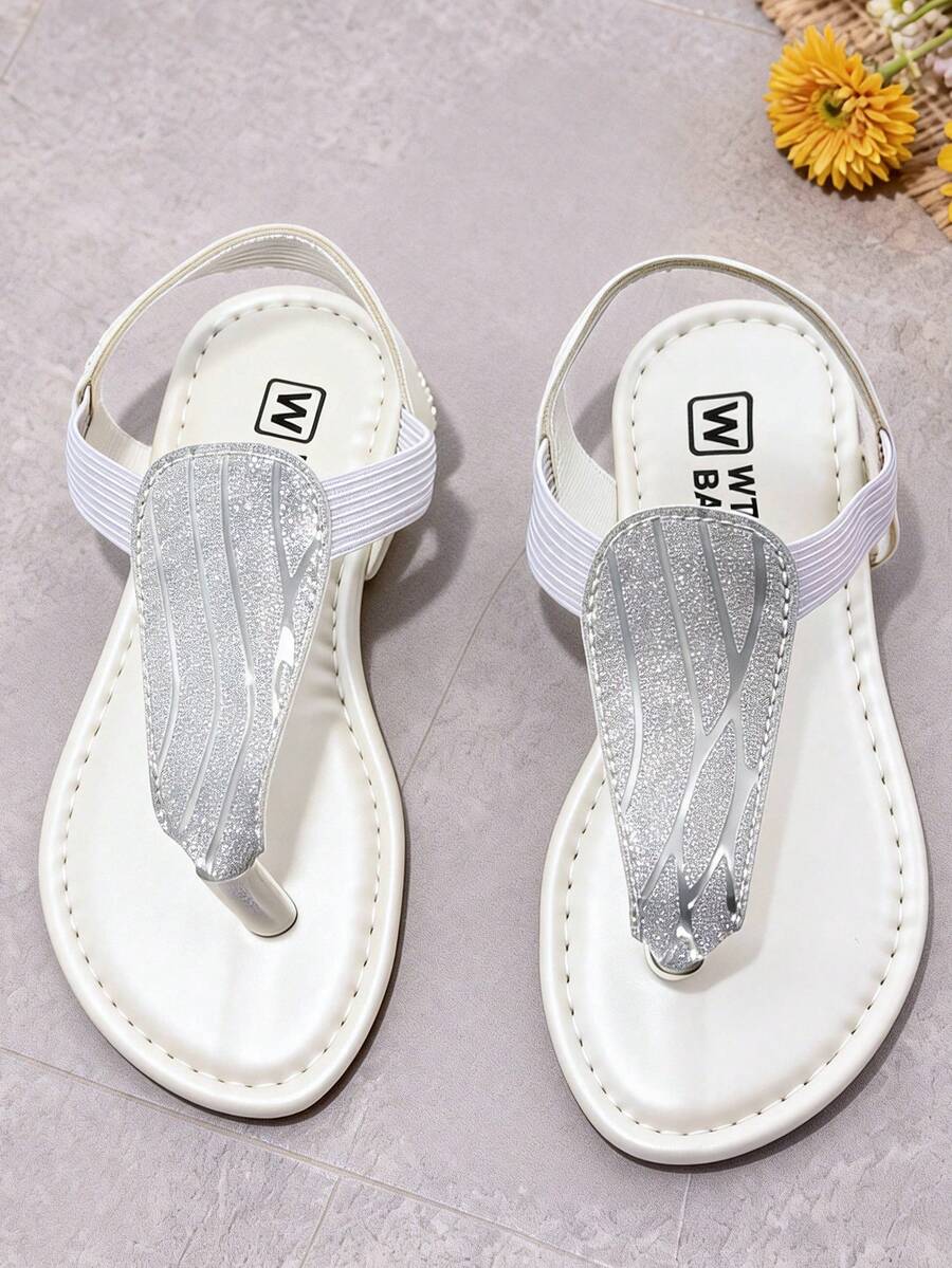 1 Pair Fashion Children's Flip-Flop Sandals, Girls' Silver Flat Sandals, Kids' Slip-On Sandals, Suitable For Summer Casual, Beach Travel, Elementary School Students, Classic Student Shoes, Daily Wear Sandals - White - View 1