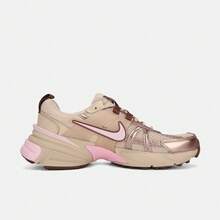 Nike 耐克女士 V2K RUN 休闲运动鞋，低帮 FD0736-115 - 棕色 - 查看 2