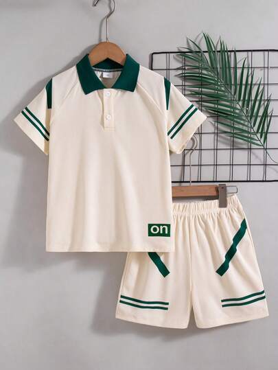 Bộ 2 món đồ thời trang thường ngày cho bé trai, áo polo tay raglan cổ bẻ và quần short, in chữ, cài nút, thích hợp cho mùa xuân/hè.