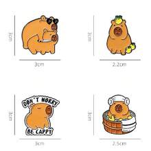 一套（4枚）水豚徽章，创意可爱卡通水豚胸针，锌合金滴珐琅工艺，寓意治愈又充满奇思妙想，可作为生日惊喜礼物、闺蜜分享、背包挂饰、治愈系饰品和个性化收藏品。 - 彩色 - 查看 4