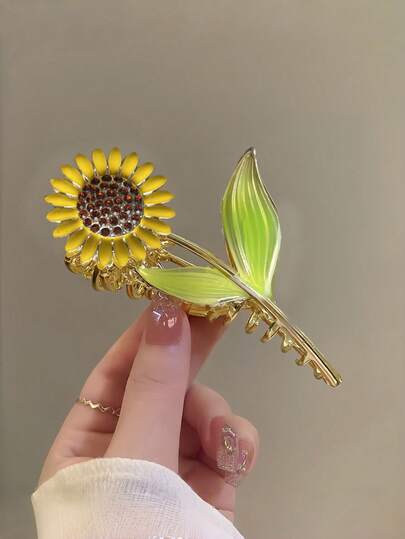 1pc Women's Sunflower Hair Claw Clip, Summer Stylish Hair Claw Hairpin, Suitable For Daily Use