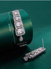 1 par de pendientes con colgante de circonita cúbica elegante para mujeres de Tylionnejewelry, regalo de joyería de lujo para damas, adecuado para citas, bodas, fiestas, aniversarios - Plateado - Ver 5