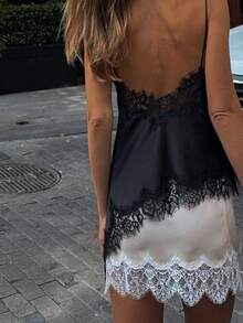 Women Silky Lace Trim Camisole Satin Asymmetrical Cami Top Spaghetti Strap Going Out Side Split Flowy Tunic Tank Top - 黑色 - 查看 7