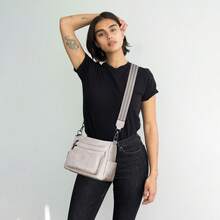 Bluome Shoulder Bag For Women – Handbag For Women Medium Size Vegan Leather Crossbody Bag Adjustable Shoulder Strap Tote Bag - Màu Xám nhạt - Xem 7