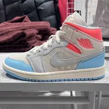Nike 女款 WMNS AIR JORDAN 运动训练篮球鞋 - 灰色/藍色 - 查看 6