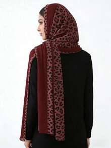 1件红色豹纹女士头巾，波西米亚水墨豹纹面纱头巾，休闲柔软防风披肩，适合日常穿着。 - 紅木色 - 查看 5
