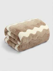 1/2pcs Coral Fleece Wavy Pattern Bath Towel, Super Soft & Absorbent, Quick Drying, Suitable For Face/Body Washing, High Quality & Lightweight, Applicable For Bathroom, Bedroom, Home, Hotel, Swimming Pool, SPA, All Seasons, Bathroom Decor, Bathroom Accessories, Valentine's Day Gift - Multicolor - View 23