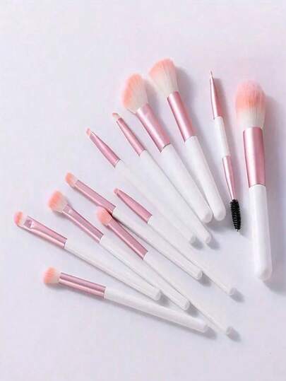 12 piezas Juego de brochas de maquillaje profesionales, adecuadas para base, rubor, corrector y sombra de ojos - Cerdas de poliéster, mangos de ABS, ideal para principiantes y profesionales, esencial para maquilladores | Diseño elegante de brochas | Brochas de maquillaje, que incluyen cerdas sintéticas suaves, crean un aspecto de maquillaje perfecto, gran regalo para el Día de San Valentín y el Día de la Madre