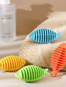 可重复使用的衣物除毛器，硅胶鱼形毛絮收集器，宠物毛发去除器，适用于衣物、毯子、毛巾，高效洗衣机毛絮收集器，猫狗毛发去除器，家用洗衣工具，轻松去除织物毛絮，洗衣房必备，清洁用品，洗衣机，毛絮收集器，宠物毛发收集器，可重复使用的宠物毛发去除器，衣物清洁工具，让衣物更洁净的洗衣配件 - 基本型 - 查看 10