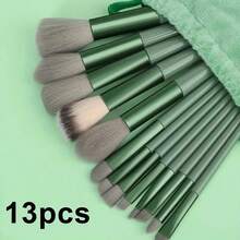 13/17件套化妆刷套装，包含基础眼影刷、3个化妆海绵、1个化妆刷清洁盒、散粉和腮红等，适合初学者。套装包含：化妆刷套装、化妆刷套装、全套化妆工具、化妆刷套装、全套化妆工具、化妆刷套装、化妆刷礼盒套装。 - 綠色 - 查看 5