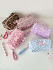 1pc Leopard Print Plush Makeup Bag, Leopard Pattern Winter Warm Makeup Pouch, Lipstick Case, Large Capacity Cosmetic Storage Bag, Multi-Functional Design, Suitable For Travel, Vacation, Home, Bathroom, Holiday Cosmetic Storage, Bathroom Accessories, Back To School Essential,Pouch,Makeup Pouch,Travel Essential - Multicolor - View 4