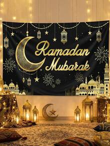 1 pezzo Arazzo di lusso nero e oro per il Ramadan, Arazzo Ramadan Mubarak, decorazione da parete islamica in poliestere con motivi di luna dorata, lanterna e moschea, sfondo festivo nero e oro, decorazione per il doppio festival del Ramadan e dell'Eid Al-Fitr, perfetto per casa, moschea e feste - oro nero - Visualizzare 1