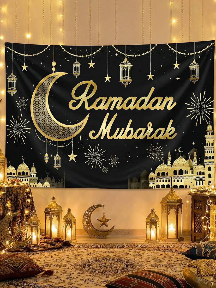 1 pezzo Arazzo di lusso nero e oro per il Ramadan, Arazzo Ramadan Mubarak, decorazione da parete islamica in poliestere con motivi di luna dorata, lanterna e moschea, sfondo festivo nero e oro, decorazione per il doppio festival del Ramadan e dell'Eid Al-Fitr, perfetto per casa, moschea e feste - oro nero - Visualizzare 1