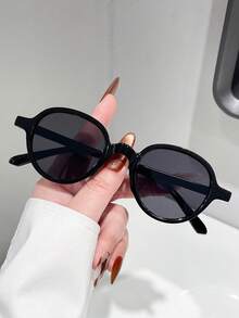 1副女士复古小圆框时尚眼镜，百搭实用，适合日常休闲、派对、舞会、夏季海滩度假等场合。 - 黑框 - 查看 6