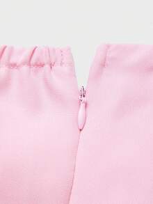 QUNGIGU 女士粉色无肩带抹胸上衣，荷叶边下摆，收腰设计，性感夏季休闲上衣，修身褶皱雪纺下摆，适合约会和派对穿着 - 粉色 - 查看 9