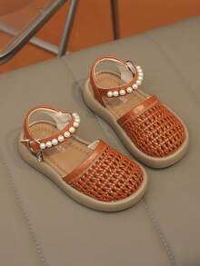 1 đôi dép xăng đan bít mũi kiểu retro cho bé gái, giày đi biển thoáng khí thời trang mùa hè mới, đế mềm chống trơn trượt. - màu nâu - Xem 2