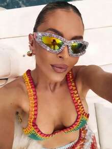 1pc Oversized Cat Eye Rhinestone Embellished , Y2K Exaggerated Avant-Garde Hip Hop Style, Versatile Fashion Party Glasses For Women, Suitable For Daily Outfit, Street Style, Vacation, Beach Party, Autumn/Winter - Khung màu đỏ với những viên kim cương bạc. - Xem 1