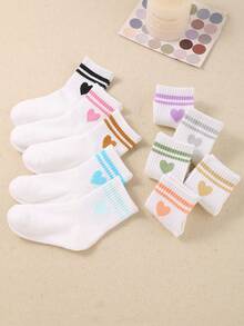20/10/5 双装儿童圆领袜，随机颜色条纹和爱心印花图案，适合日常穿着和运动，简约舒适柔软，透气吸湿，弹性十足，是返校季和送礼佳品。 - 彩色 - 查看 5