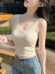 Sexy Lace Trim Fitted Camisole Top, Cropped Length, Bowknot Accent, Suitable For Summer Layering Or Outerwear - Apricot - View 4