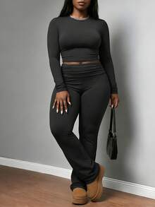 Valentine's Day, Casual Date Night Outfit, Gifts For Her Plus-Size Women's Sleek Two-Piece Set With Long Sleeve Crew Neck Crop Top And High-Waisted Flare Pants For Daily Wear - 黑色 - 查看 2