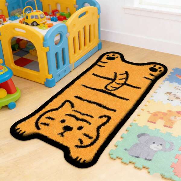 سجادة بشكل قطة نمر صغيرة كسولة، تتميز بتصميم كرتوني لقطة نمر في وضعية استرخاء "مؤخرة خارجة"، بلون أصفر وأسود، بطراز غريب وشفائي، مناسبة لغرفة النوم ومنطقة الراحة وما إلى ذلك.