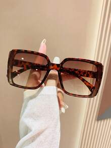 一副男女通用超大方形塑料框时尚眼镜，多色时尚沙滩眼镜 - 豹紋 - 查看 2