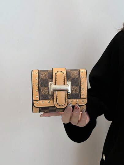 Women's Black PU Leather Vintage Rivet Short Wallet Multi-Card Slots Fashion Portable Suitable For Office Lady Travel Birthday Gift Tri-Fold Coin Purse For Women Money Wallet Mini Wallet Purse Wallet Small Wallet Cute Wallet