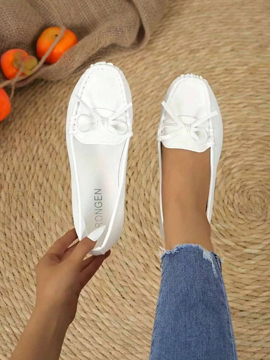 Women's White Bow Loafers - Soft Leather Slip-On Flats, Perfect For Daily & Office WearChic Bow-Accent Loafers For Women - Comfortable White Flats, Versatile With Jeans & Dresses Women's Casual Bow Loafers - Soft Sole Slip-On Shoes, Stylish For Work & Weekend Outfits White Leather Loafers With Bow - Women's Comfortable Flats, For Everyday LooksWomen's Bow Detail Loafers - Easy Slip-On White Shoes, All-Day Comfort For Busy DayS - 白色 - 查看 1