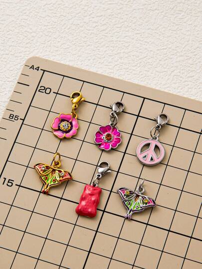 1pcINS 时尚蝴蝶花朵企鹅标志符号 DIY 吊坠，不锈钢吊坠，18K 镀金，DIY 首饰配件，项链配件，手链配件，耳环配件，钥匙扣配件，包包配件，女士首饰配件，钱包配件，手链吊坠，不锈钢小吊坠，礼物。