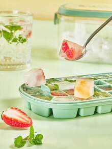 1个便携式大容量带盖冰格，家用及商用DIY冰球冰块模具硅胶制冰器冰格冰块盒 - 彩色 - 查看 1