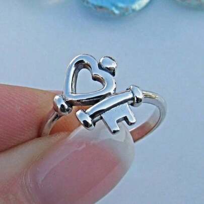 1pc Vintage Elegant Bohemian Heart Shaped Promise Ring - Women's Sentimental Copper Ring, Suitable For Valentine's Day And Daily Wear, Gift For Mom, Mother's Day