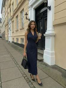 2026 Spring/Summer Blue Striped Halter Neck Long Slit Blazer, Differentiated Workplace Elegant Minimalist Fashion Casual - Royal Blue - View 3