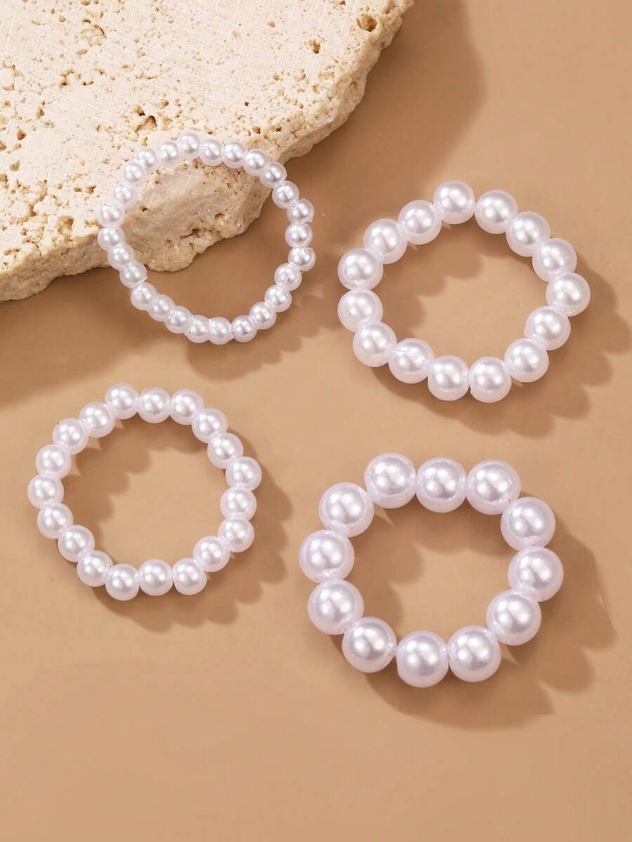 Set de 4 anillos con perlas falsas de estilo minimalista y elegante, adecuados para uso diario, citas y accesorios para fiestas de mujeres - Blanco - Ver 1
