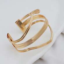 Women's Wide And Elegant Geometric Bracelet, Plated In 18K Gold Or 925 Silver. - 金色 - 查看 4